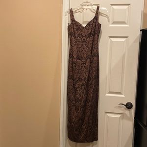 Niteline sleeveless gown with embellishments